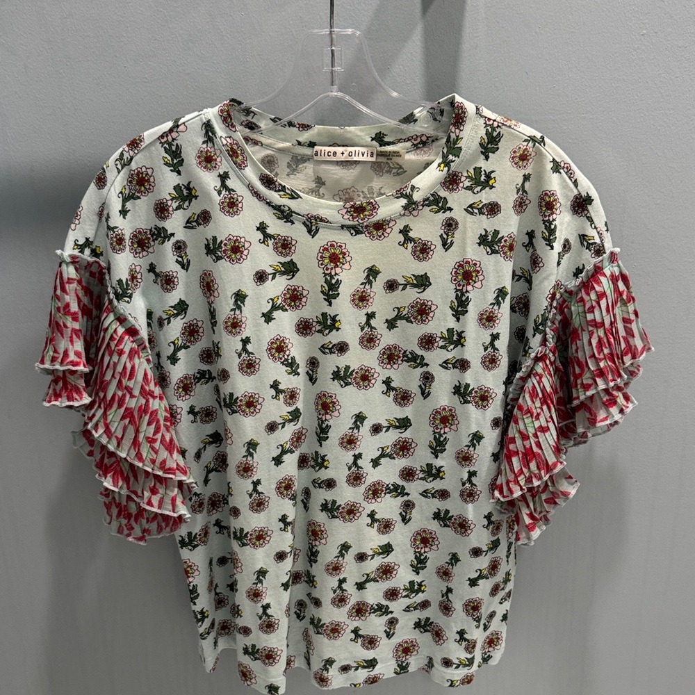 Alice + Olivia Floral Print Top with Ruffle Sleeves - Mint with Red/Pink flowers